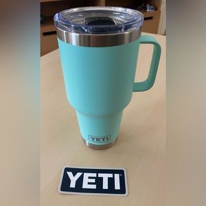 Yeti 30oz Rambler Travel Mug Seafoam